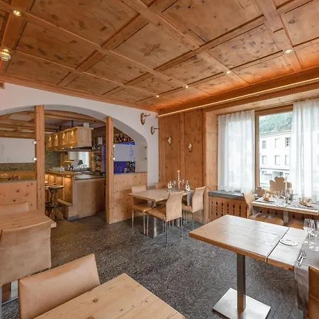 Hotel Crusch Alba 3*