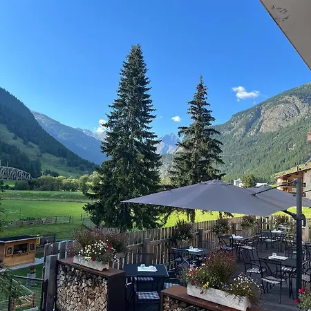 Hotel Crusch Alba
