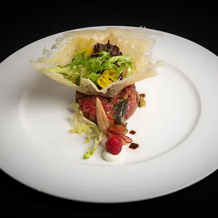 ホテル Crusch Alba ルェルネツ