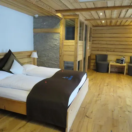 Crusch Alba 3*