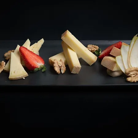 策尔内茨克劳斯酒店 3*