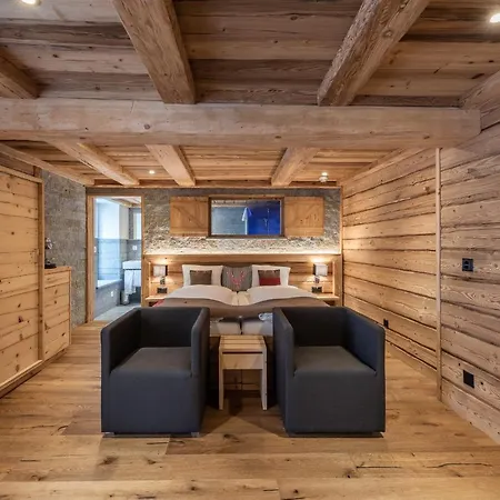 Crusch Alba Szálloda Zernez